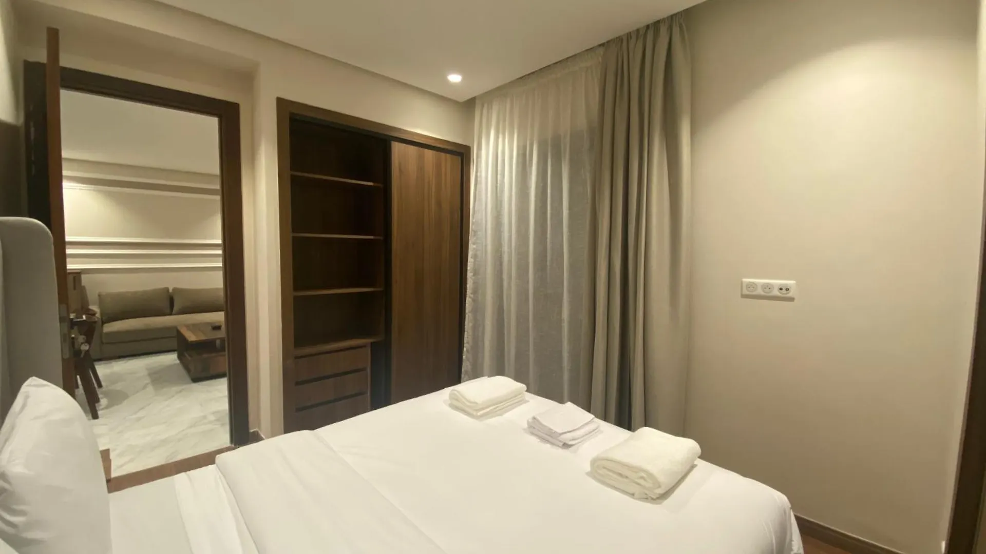 Hilbert Princesses - Brand New Furnished Apartments Casa Blanca